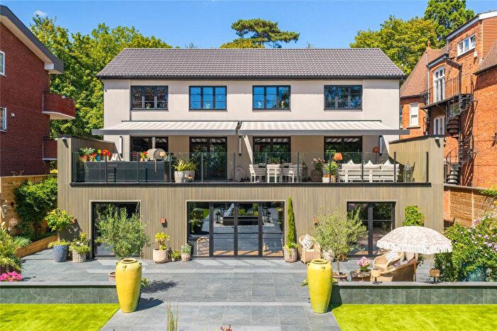 5 Bedroom Detached House For Sale In Park Avenue, Bedford, Bedfordshire, MK40