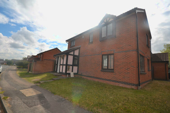 4 Bedroom Detached House To Rent In Torvill Drive, Nottingham, NG8