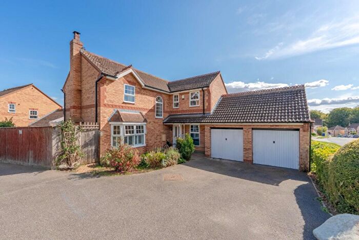4 Bedroom Detached House For Sale In Scholars Avenue, Huntingdon, Cambridgeshire, PE29