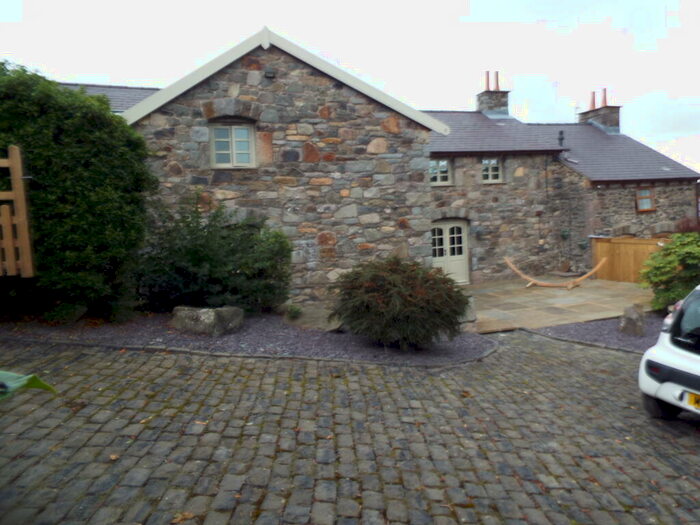 5 Bedroom Farm House To Rent In Llannefydd, Denbigh, LL16
