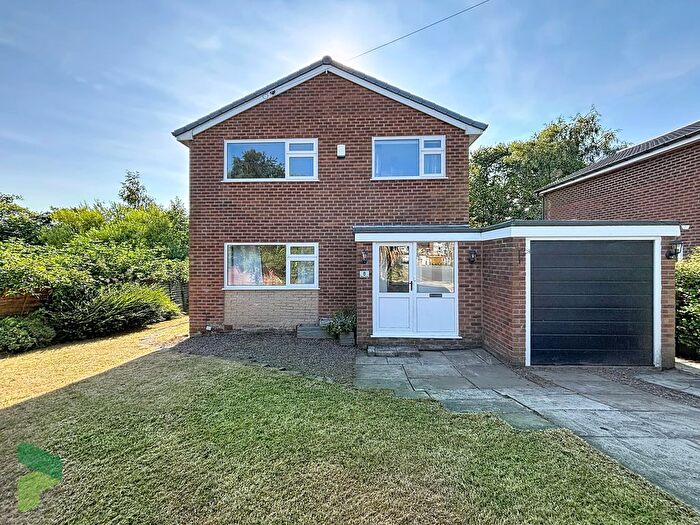 3 Bedroom Detached House For Sale In Nave Close, Darwen, BB3