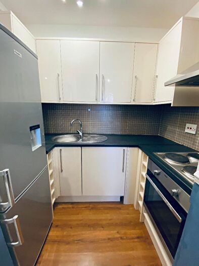 1 Bedroom Flat To Rent In Corfield Street, Bethnal Green Road, Whitechapel, Stepney Green, Hackney, London, E2