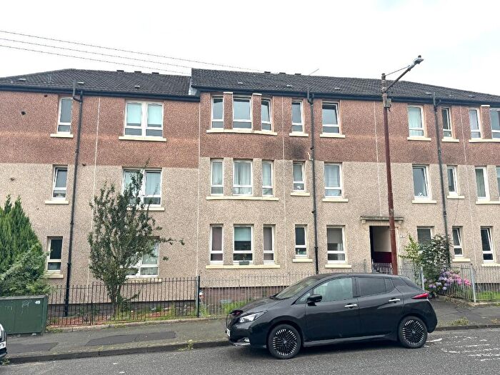 2 Bedroom Flat To Rent In Dalness Street, Tollcross, Glasgow, G32
