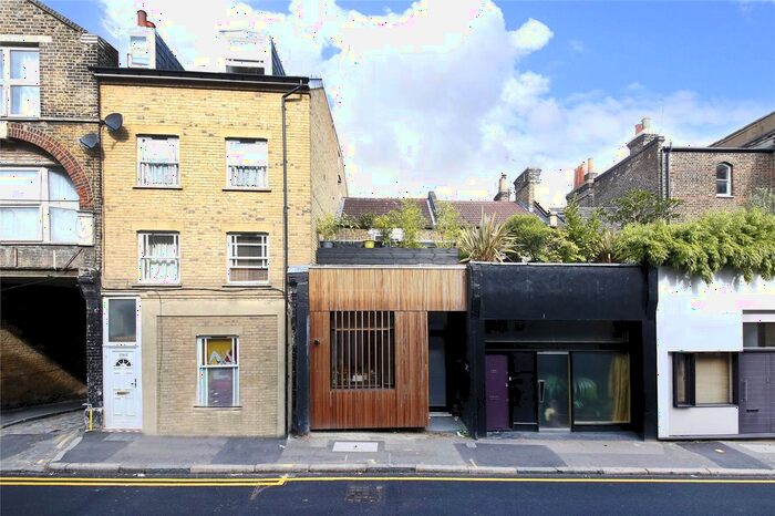 2 Bedroom Terraced House To Rent In Tanners Hill, Deptford, London, SE8