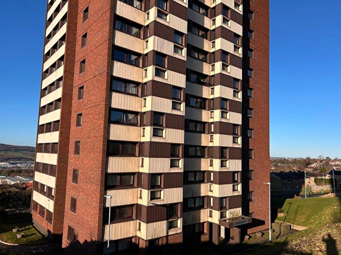 2 Bedroom Flat For Sale In Acomb Court, Gateshead, NE9