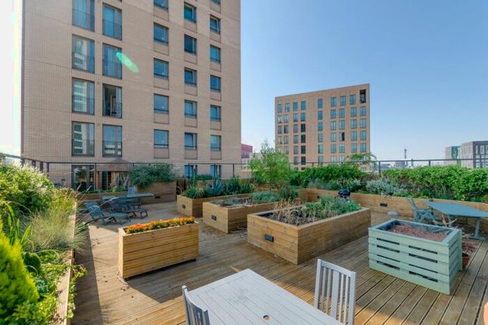 1 Bedroom Flat To Rent In York Way, King's Cross, London, N1C