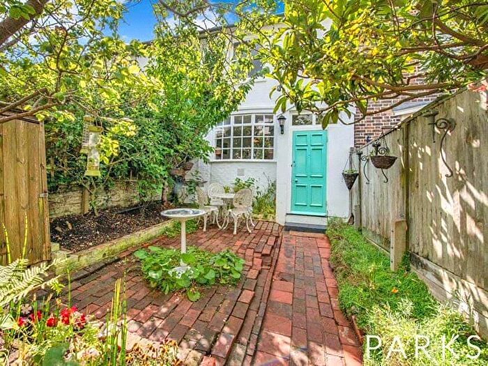 2 Bedroom House To Rent In Crown Gardens, Brighton, East Sussex, BN1