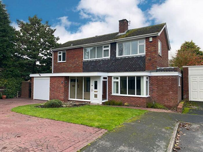 3 Bedroom Detached House To Rent In Cochrane Close, Pedmore, DY9