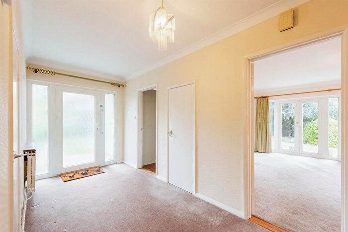 2 Bedroom Detached Bungalow For Sale In Kingsway, Mildenhall, Bury St. Edmunds, IP28