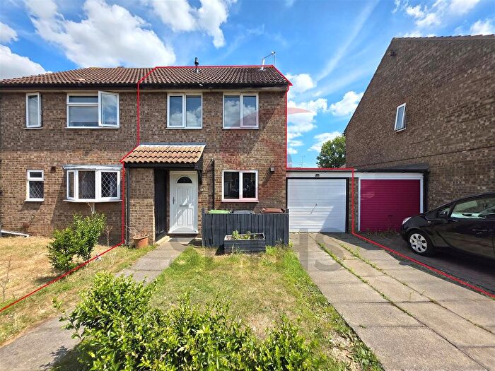 3 Bedroom Semi-Detached House To Rent In Ashfield Road, Thurmaston, Leicester, LE4