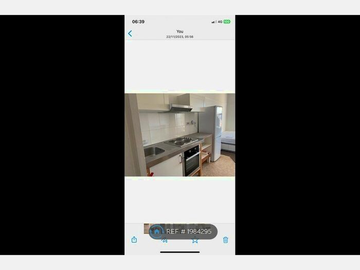 Studio To Rent In Barnes, London, SW13