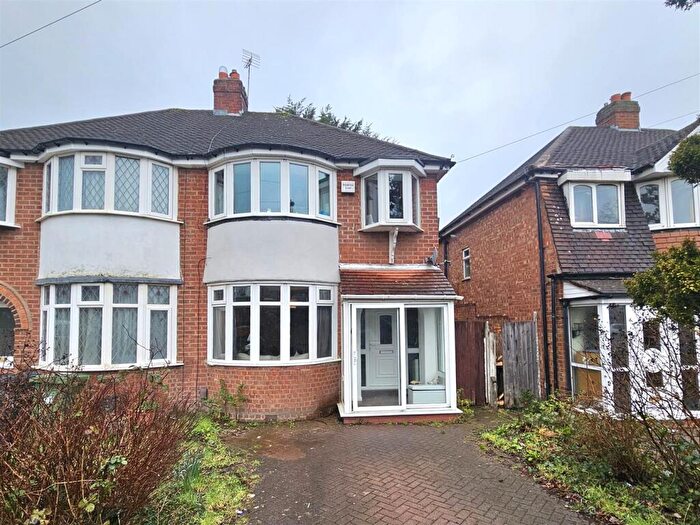 3 Bedroom Semi Detached House For Sale In Melton Avenue, Solihull, B92