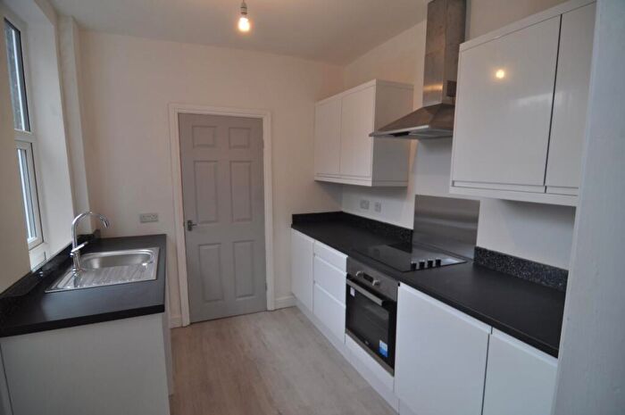 2 Bedroom House To Rent In High Street, Shafton, S72