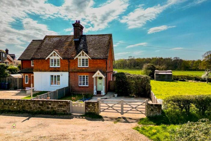 3 Bedroom Cottage For Sale In Smithwood Common, Cranleigh, GU6