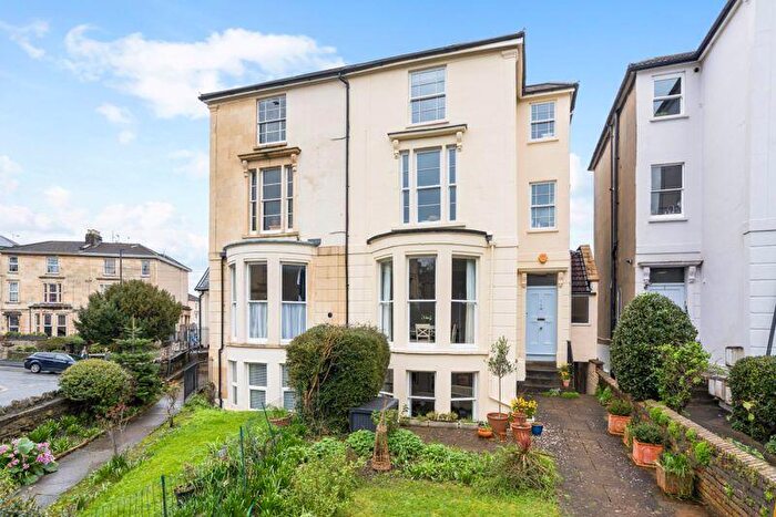 2 Bedroom Flat For Sale In Cotham Side | Cotham, BS6