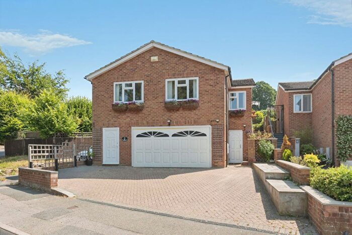 3 Bedroom Bungalow For Sale In Ferndale, Tunbridge Wells, Kent, TN2