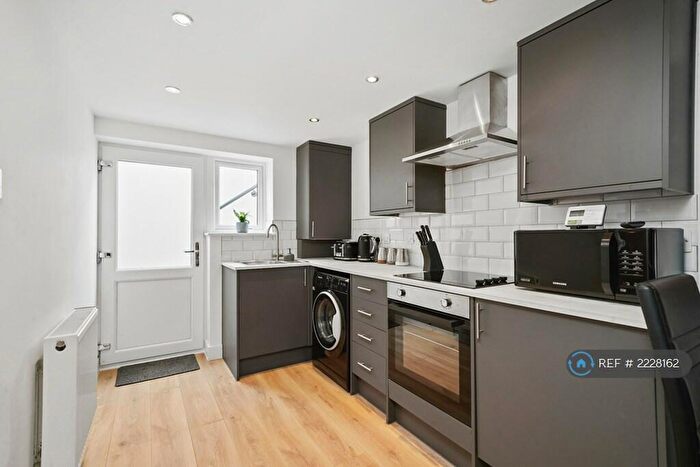 1 Bedroom Flat To Rent In Zion Place, Gravesend, DA12