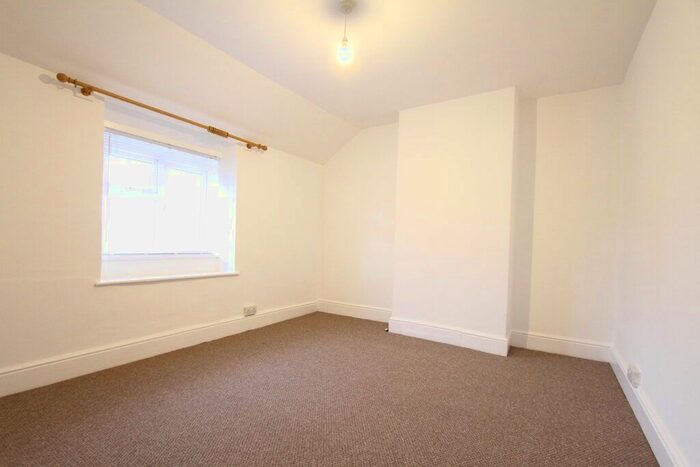 2 Bedroom Maisonette To Rent In High Street, Middleton Cheney, Oxon, OX17