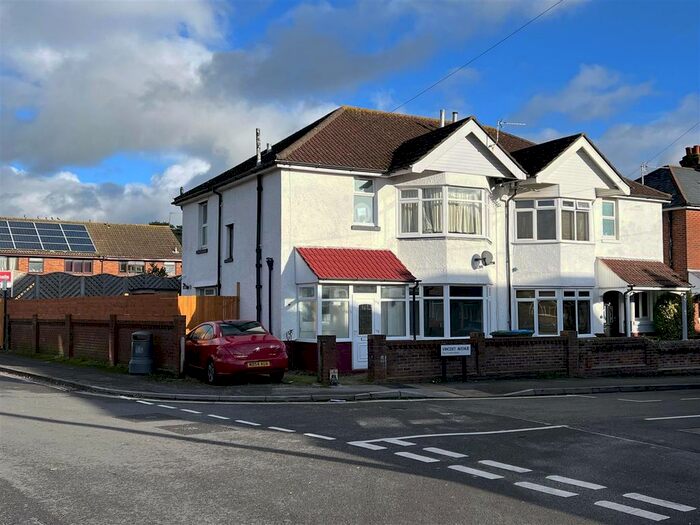 3 Bedroom Property To Rent In Vincent Avenue, Shirley, Southampton, SO16