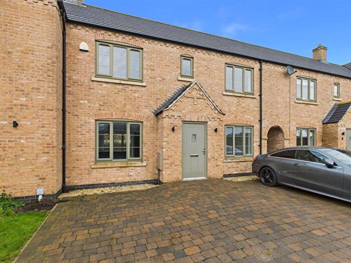 3 Bedroom Cottage For Sale In Easenby Close, Swanland, HU14