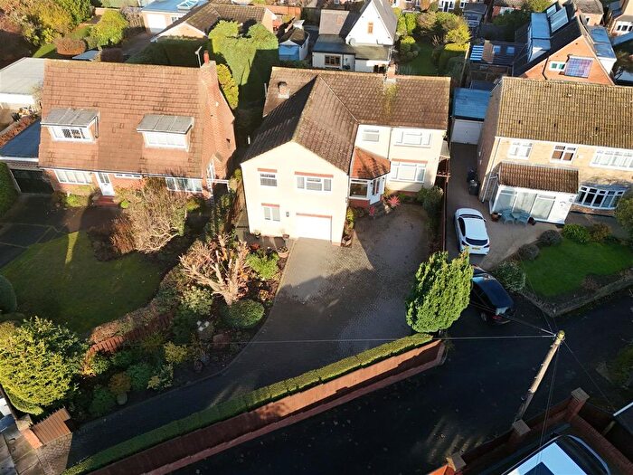 4 Bedroom Detached House For Sale In Thornfield Road, Darlington, DL3