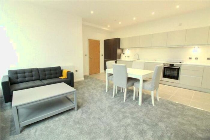2 Bedroom Apartment To Rent In Corporation Street, The Co-Operative, CV1