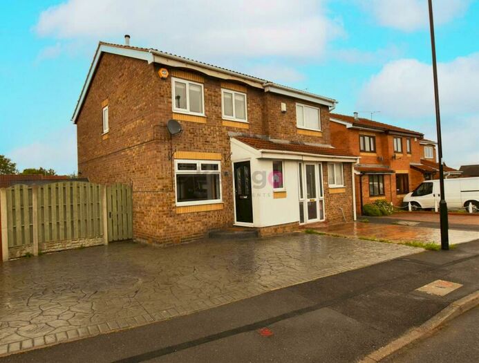 3 Bedroom Semi-Detached House To Rent In Rufford Rise, Sothall, S20