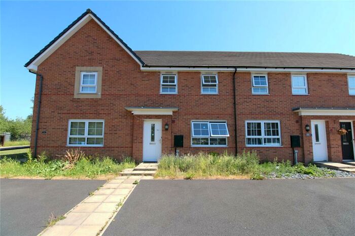 3 Bedroom Terraced House To Rent In Helmsman Lane, Kingsway, Rochdale, OL16