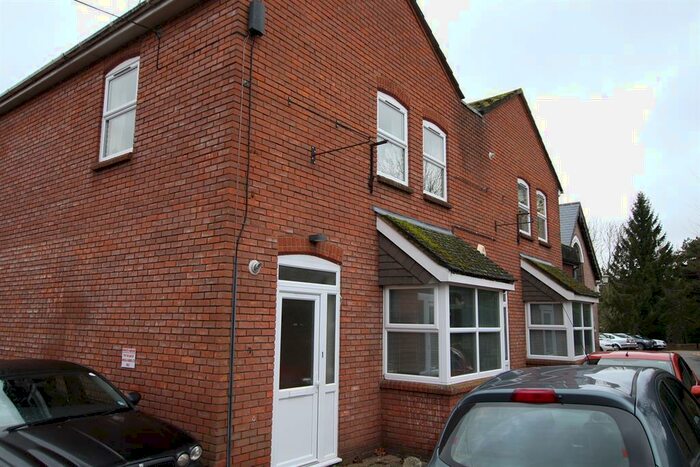 1 Bedroom Flat To Rent In Church Yard, Tring, HP23