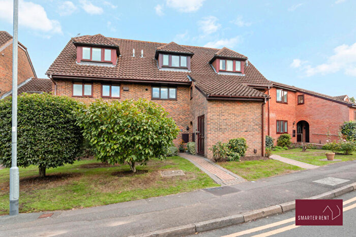 2 Bedroom Flat To Rent In Marlboroguh Court, Wiltshire Drive, Wokingham, RG40