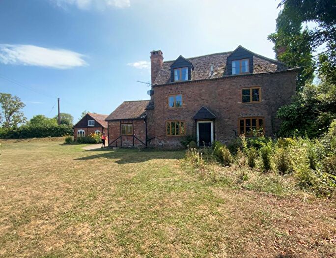 3 Bedroom Semi-Detached House For Sale In Bonnets End, Churchend, Bushley, Tewkesbury, Gloucestershire, GL20