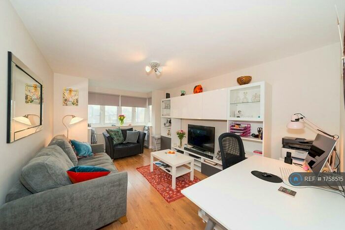 2 Bedroom Flat To Rent In Persia Court, London, SE25