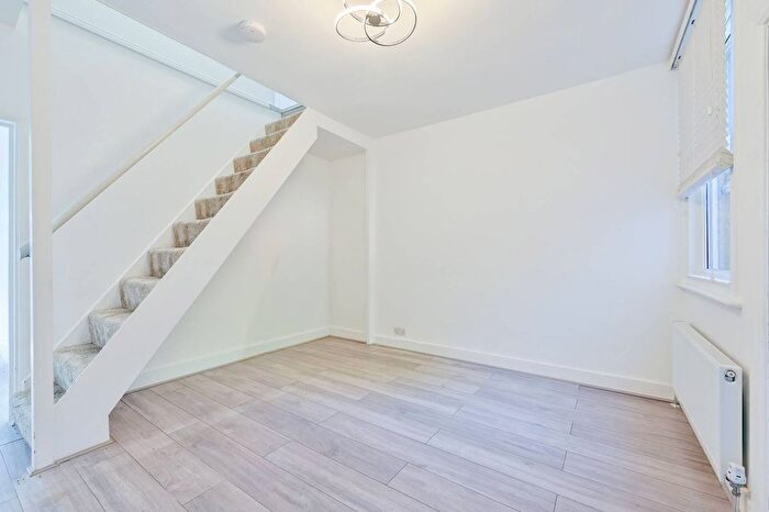 2 Bedroom Terraced House To Rent In Greenford Road, Harrow, HA1