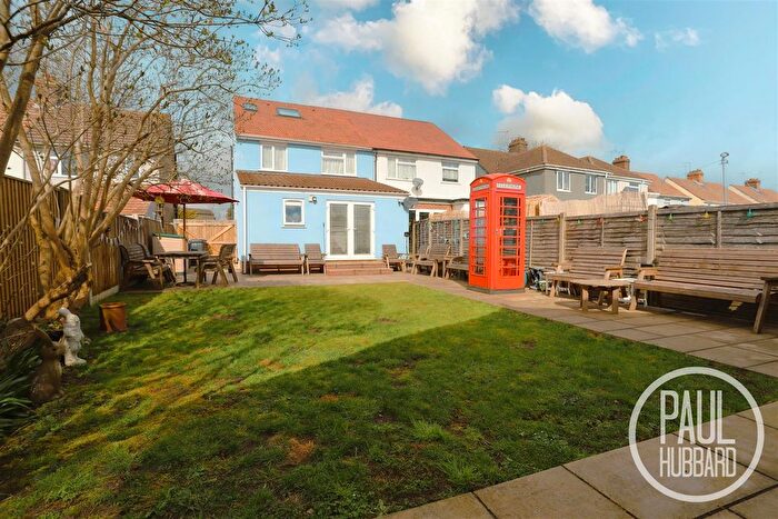 4 Bedroom Semi Detached House For Sale In Durban Road, Lowestoft, NR33