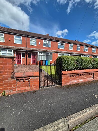 4 Bedroom Terraced House To Rent In Aldwych Avenue, Manchester, M14