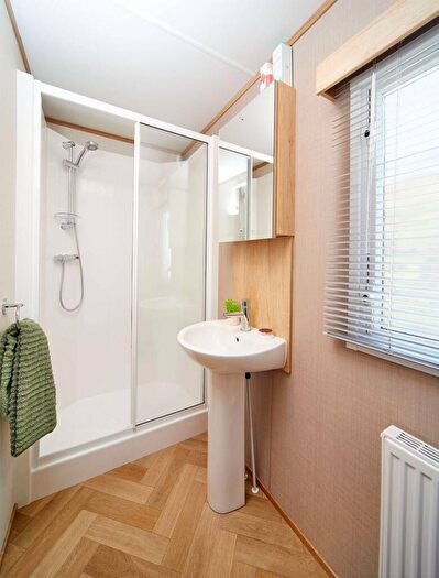 2 Bedroom Caravan For Sale In Hemsby, Great Yarmouth, NR29