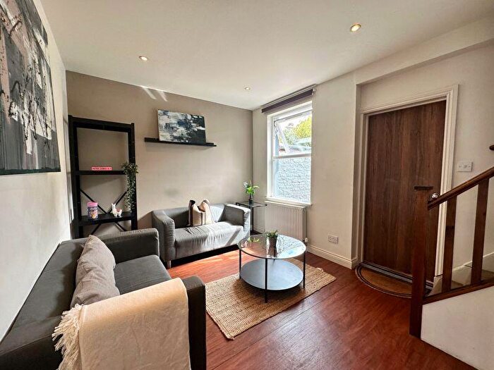 4 Bedroom Terraced House To Rent In Dewe Road, Brighton, BN2