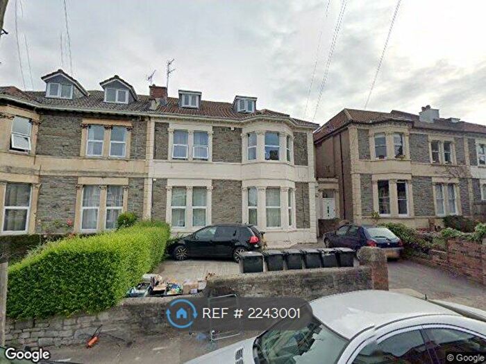 Studio To Rent In Belvoir Road, Bristol, BS6