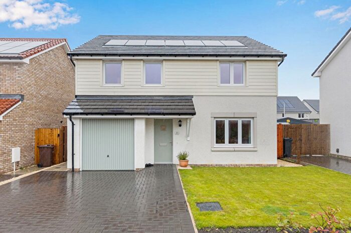 4 Bedroom Detached House For Sale In Brodie Place, East Calder, Livingston, EH53