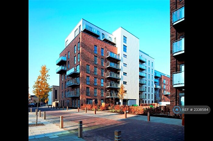 3 Bedroom Flat To Rent In Canterbury House, Dagenham, RM8