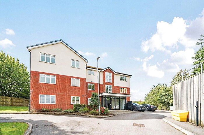 2 Bedroom Apartment For Sale In Cumberland Avenue, Clifton, Swinton, M27
