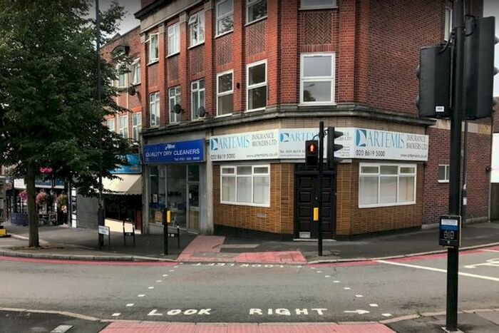 2 Bedroom Flat To Rent In Russell Hill Road, Purley, CR8