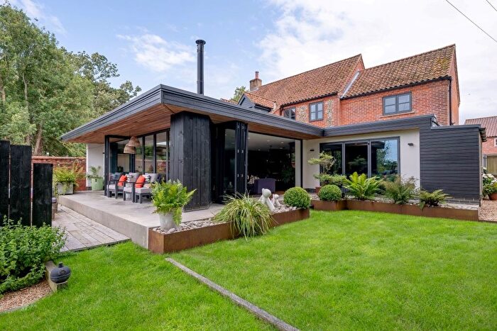 4 Bedroom Detached House For Sale In Broomsthorpe Road, East Rudham, King's Lynn, PE31