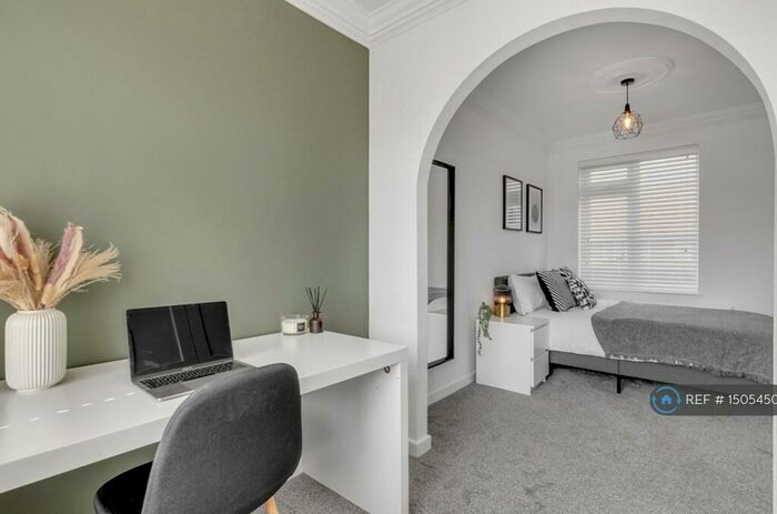 4 Bedroom Terraced House To Rent In Horning Close, Norwich, NR5