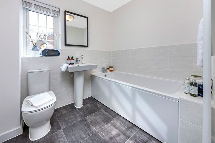3 Bedroom Terraced House For Sale In "Bloxham" At White Post Road, Bodicote, Banbury, OX15