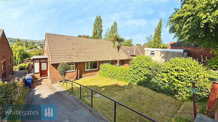3 Bedroom Semi Detached House For Sale In Thoresby Avenue, Monk Bretton, Barnsley, S71