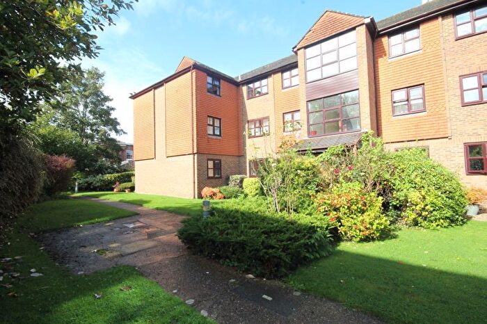 1 Bedroom Flat For Sale In Springwell Road, Tonbridge, TN9