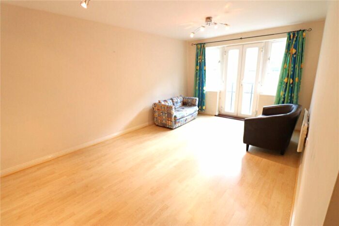 2 Bedroom Apartment To Rent In Geneva Court, Rookery Way, London, NW9