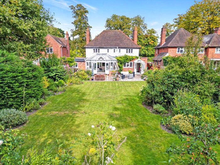 4 Bedroom Detached House For Sale In Shinfield Road, Reading, RG2