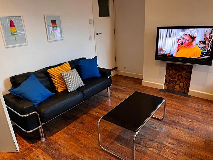 4 Bedroom House To Rent In Pybus Street, Derby, City Centre, DE22